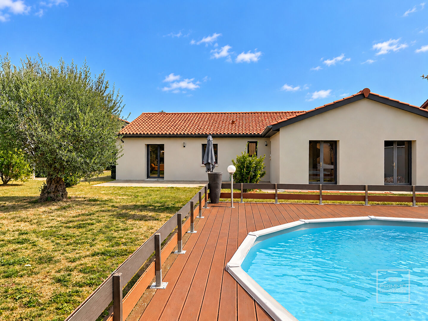 Maison 5 pièces 124 m² · à Montanay · 124 m² · 570 000 €