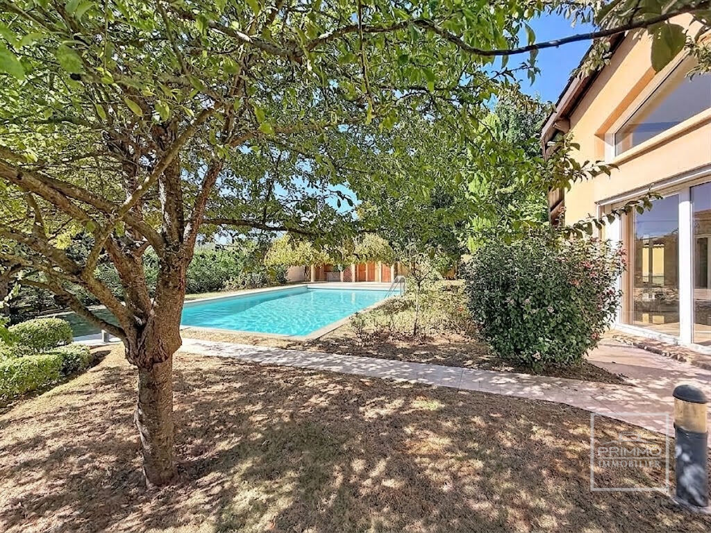 Saint Cyr Au Mont D&rsquo; Or – Maison de 230m2 habitables sur 1500m² de terrain au calme