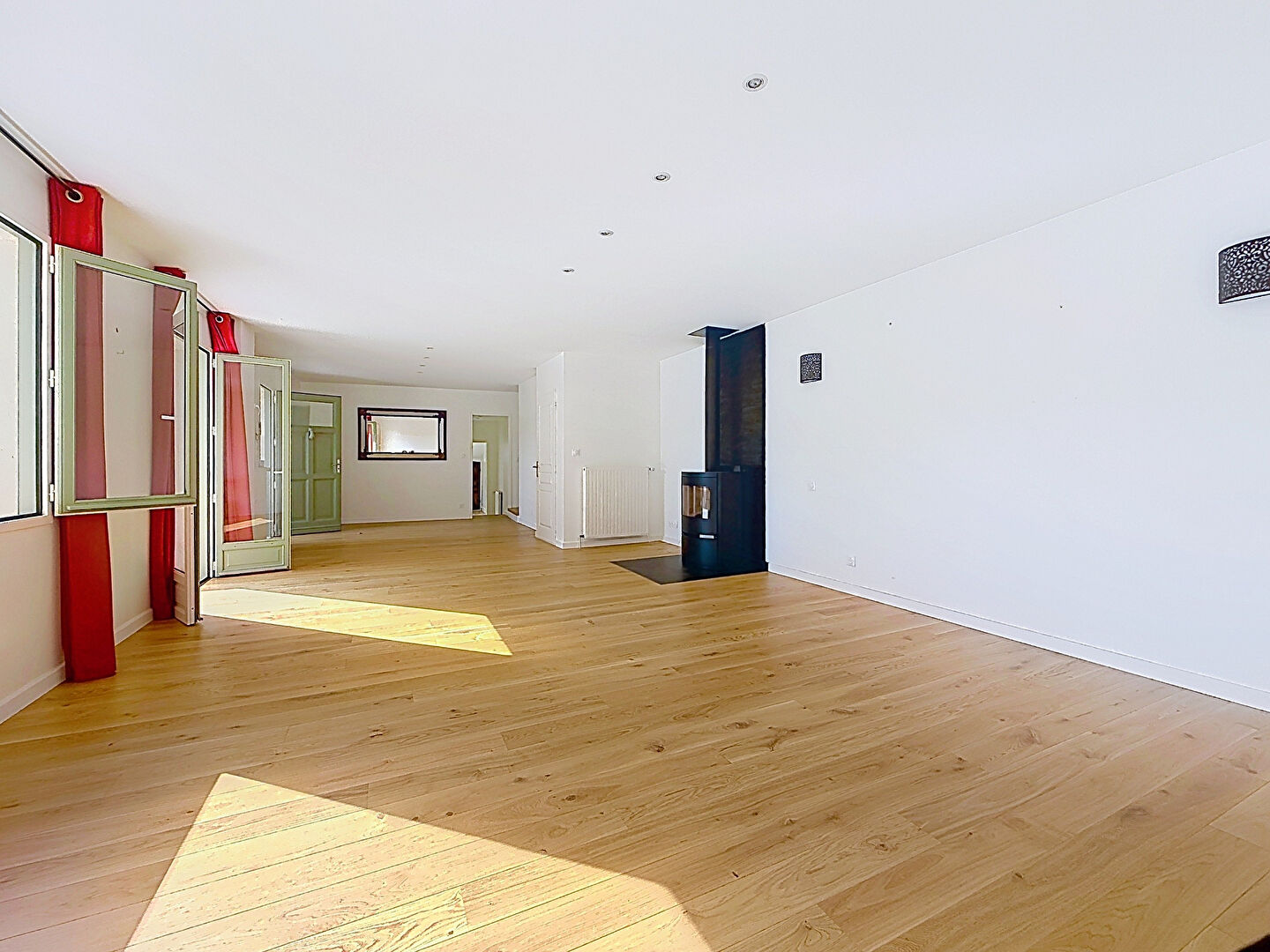 Dardilly, coup de coeur alliant charme de l&rsquo;ancien, rénovation de qualité et piscine