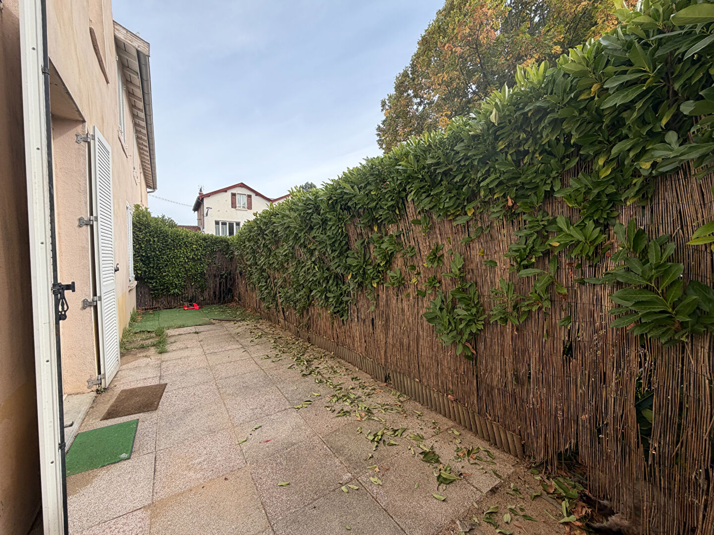 Appartement T3 avec terrasse – Centre Craponne