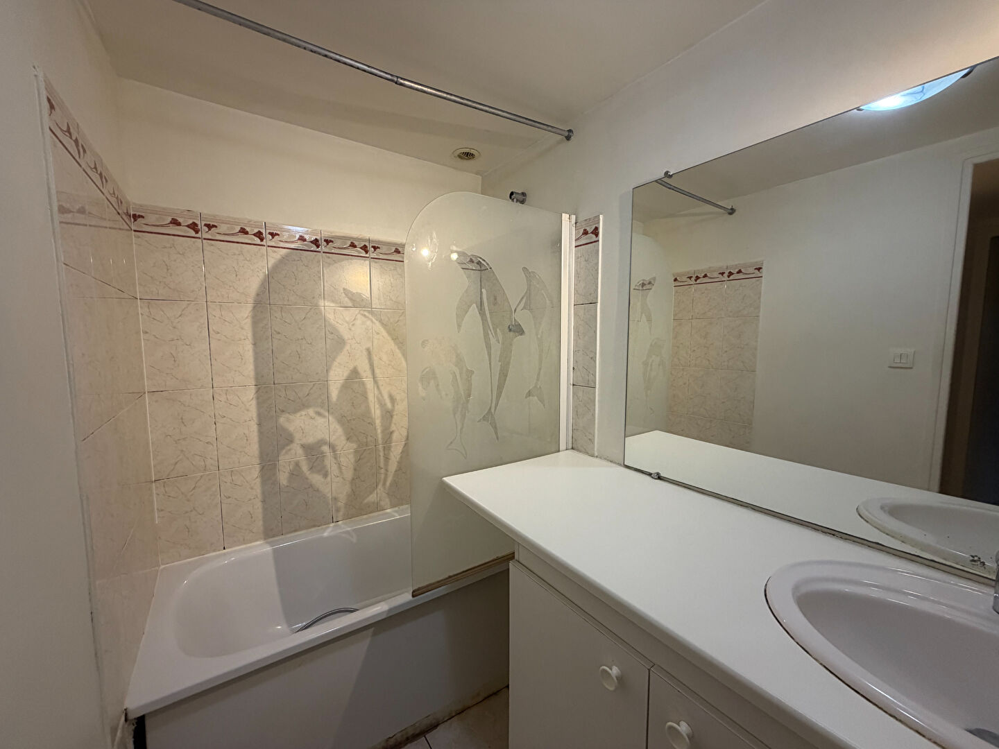 Appartement T3 avec terrasse – Centre Craponne
