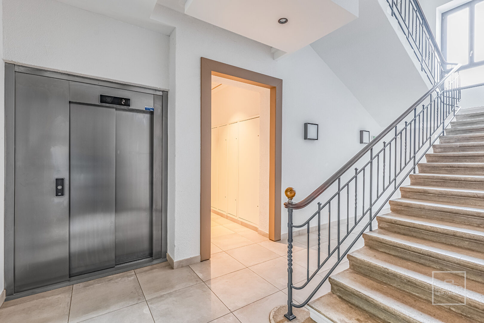 Saint Didier au Mont d&rsquo;Or, Appartement T2 de 45.66 m²  + combles aménageables