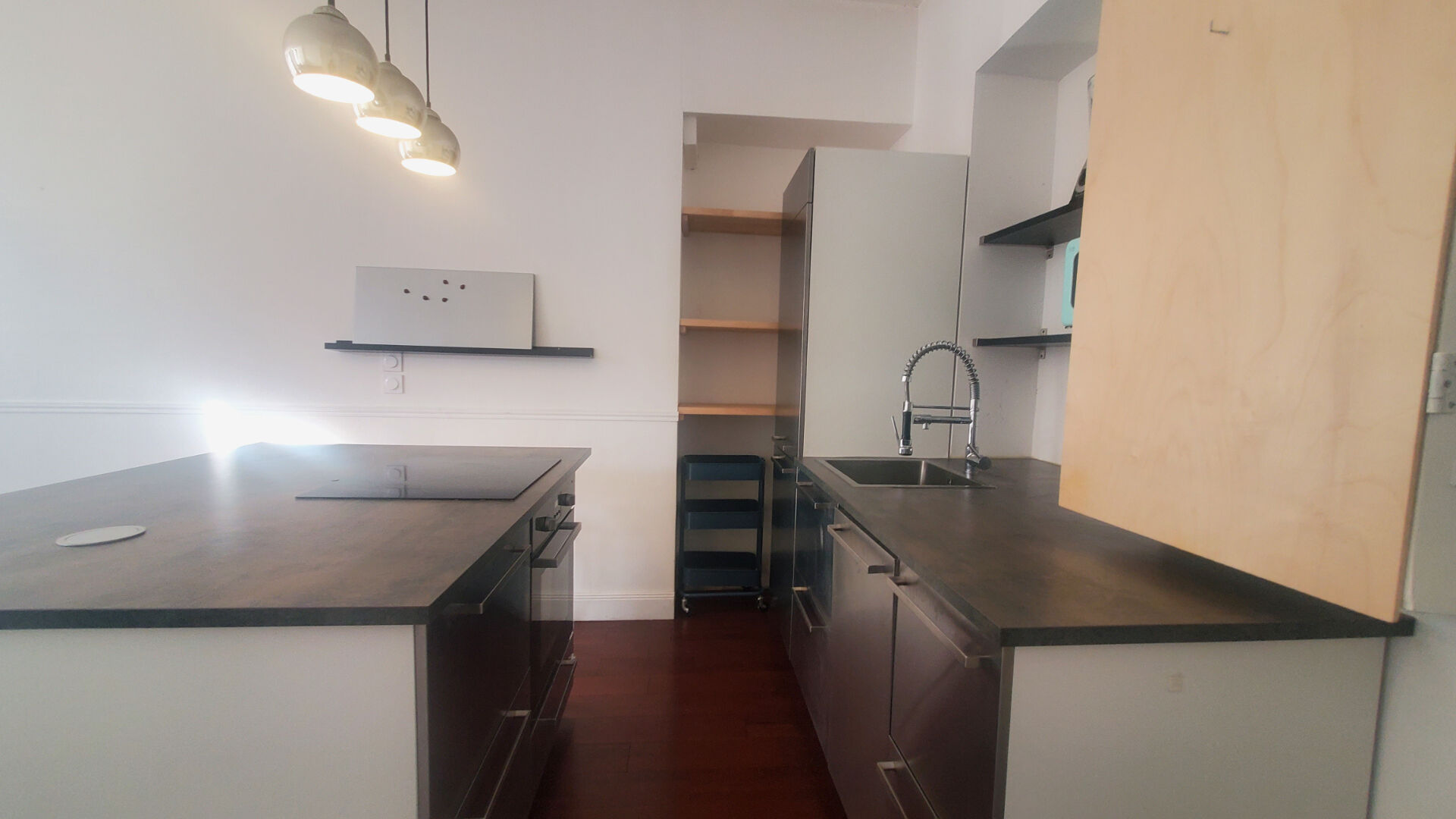 APPARTEMENT T2 MEUBLE – Proche Quai du Rhône