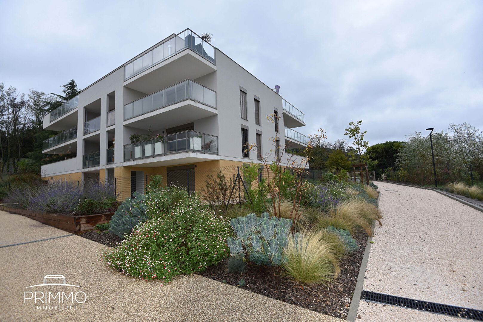Appartement Saint Cyr Au Mont D&rsquo;or 2 pièce(s) 48 m2 – MEUBLE