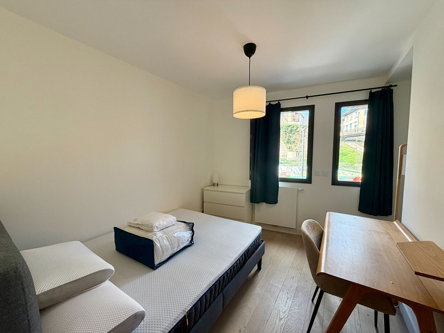T3 meublé neuf – Centre village Limonest