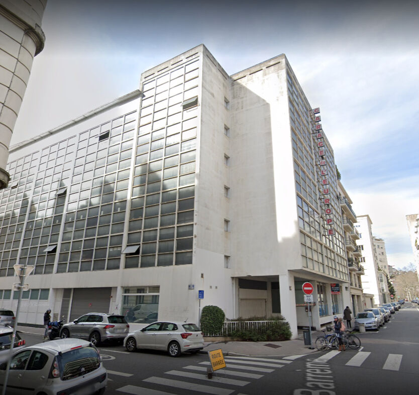 PARKING, LYON 6, RdC