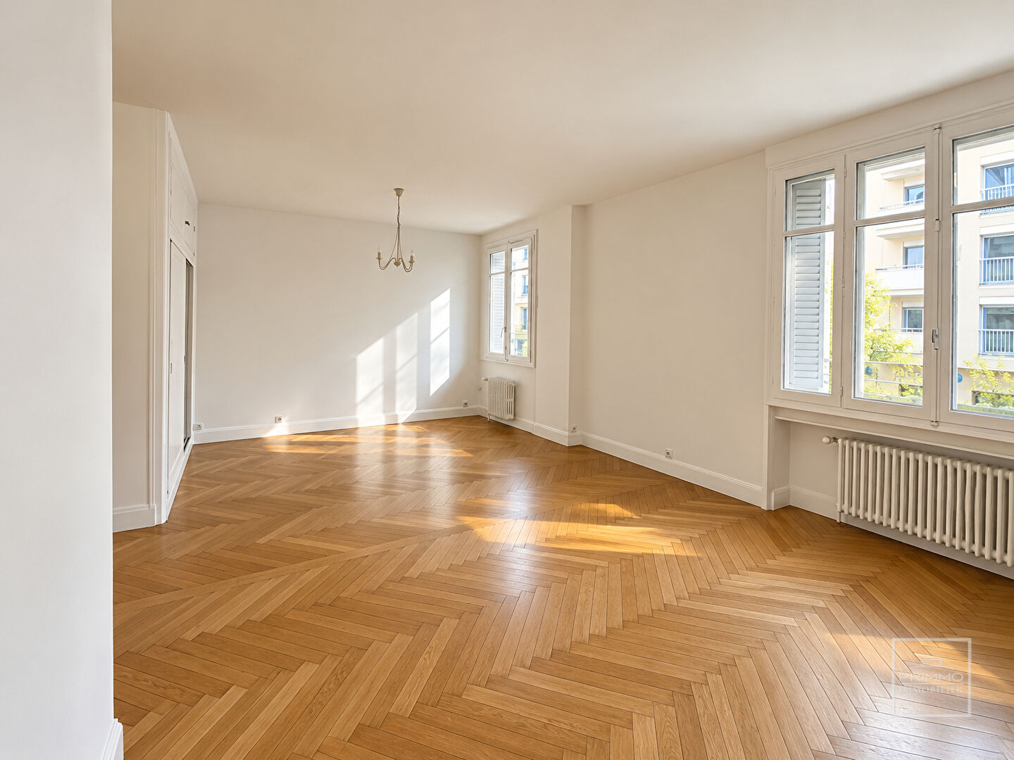 Lyon 6, 77m², Cave et parking