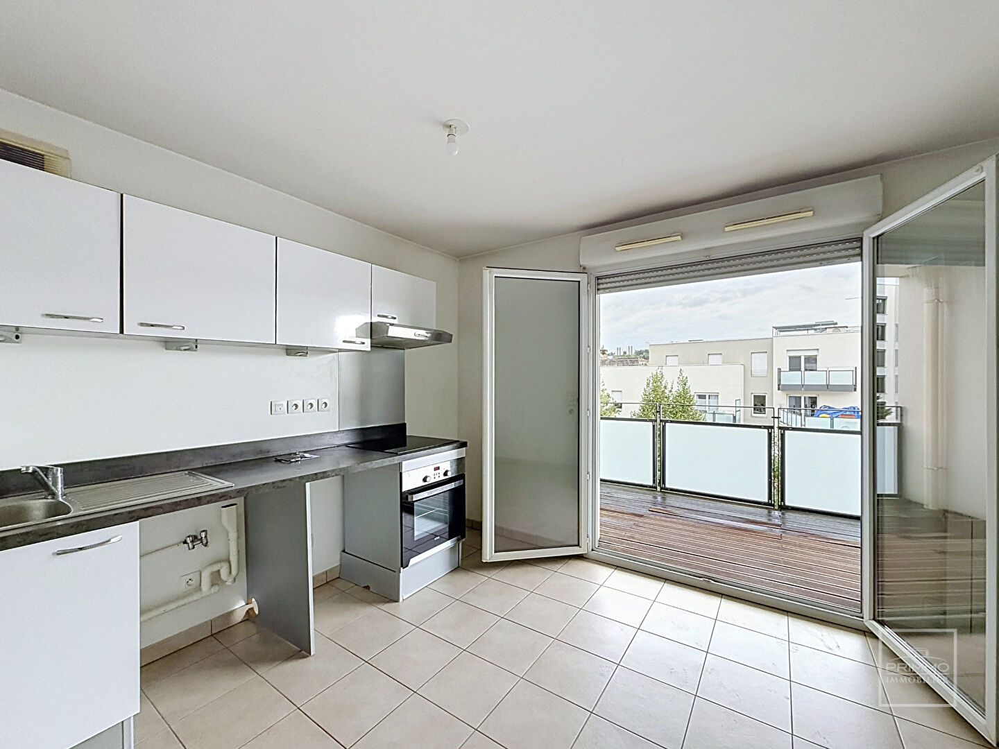 Appartement Lyon  Vaise, 3 pièces 53 m2 avec terrasse de 10m2 et garage