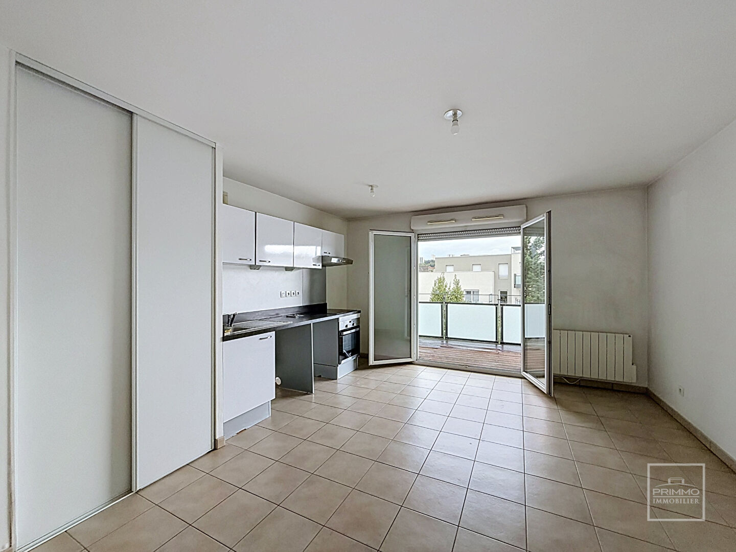 Appartement Lyon  Vaise, 3 pièces 53 m2 avec terrasse de 10m2 et garage