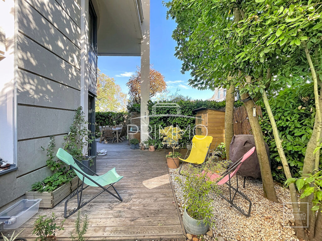 CALUIRE-ET-CUIRE – HYPER CENTRE – APPARTEMENT T4 AVEC JARDIN PRIVATIF, CAVE ET GARAGE POSSIBLE