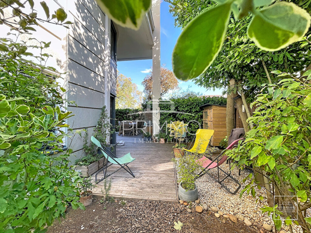 CALUIRE-ET-CUIRE – HYPER CENTRE – APPARTEMENT T4 AVEC JARDIN PRIVATIF, CAVE ET GARAGE POSSIBLE