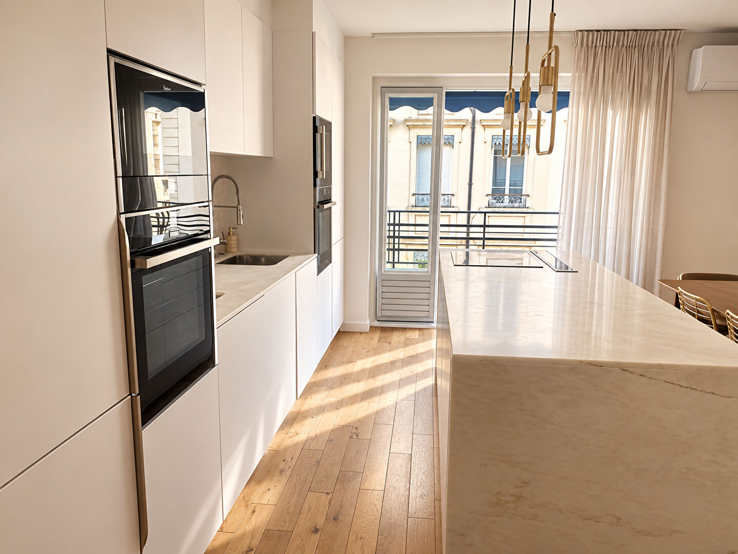 Lyon 6, Parfait état, Balcon, 116.05m²