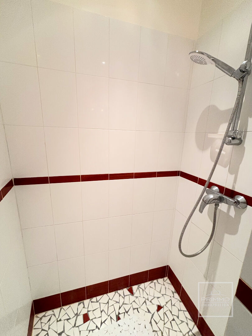 Appartement Chasselay 3 pièce(s) 70.98 m2 – Meublé